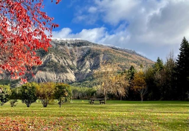 Bed & Breakfast La Source 3*